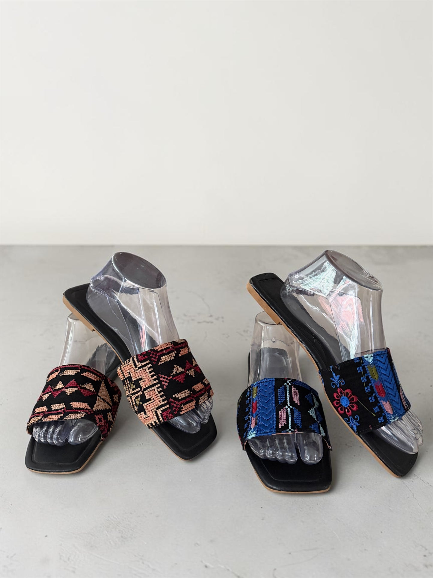 Tatreez Slippers 8.5
