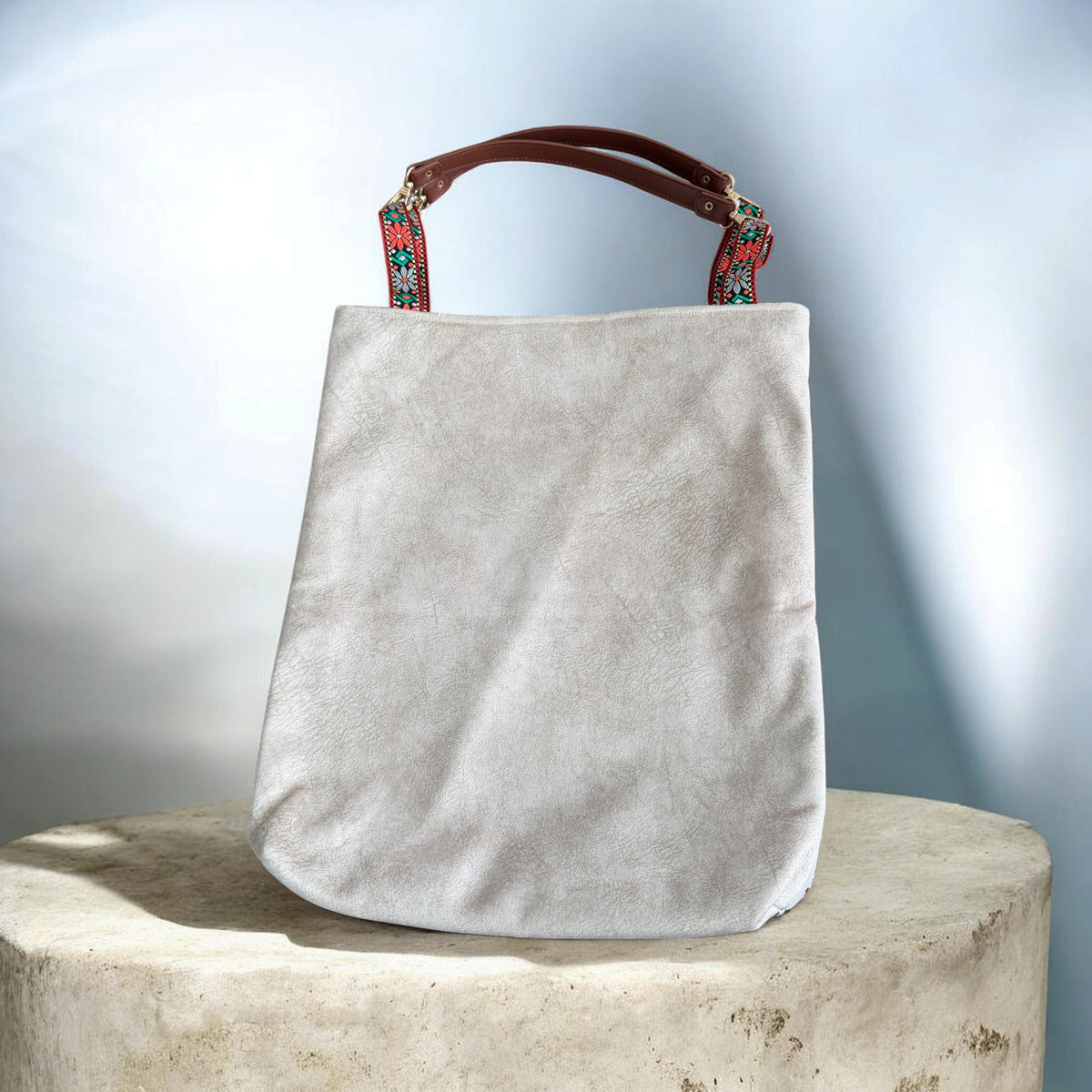 Qubbat AlThob Tote