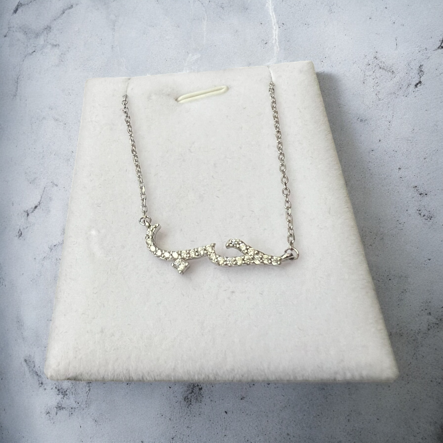 Hob silver necklace