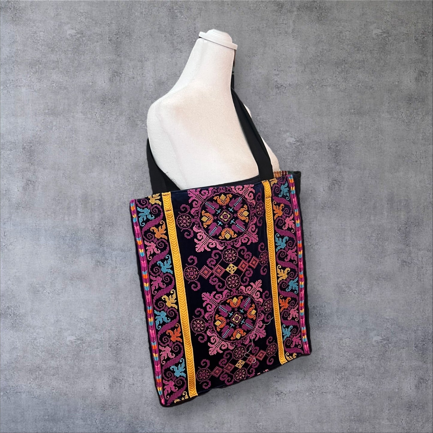 Tatreez Thob Large Tote