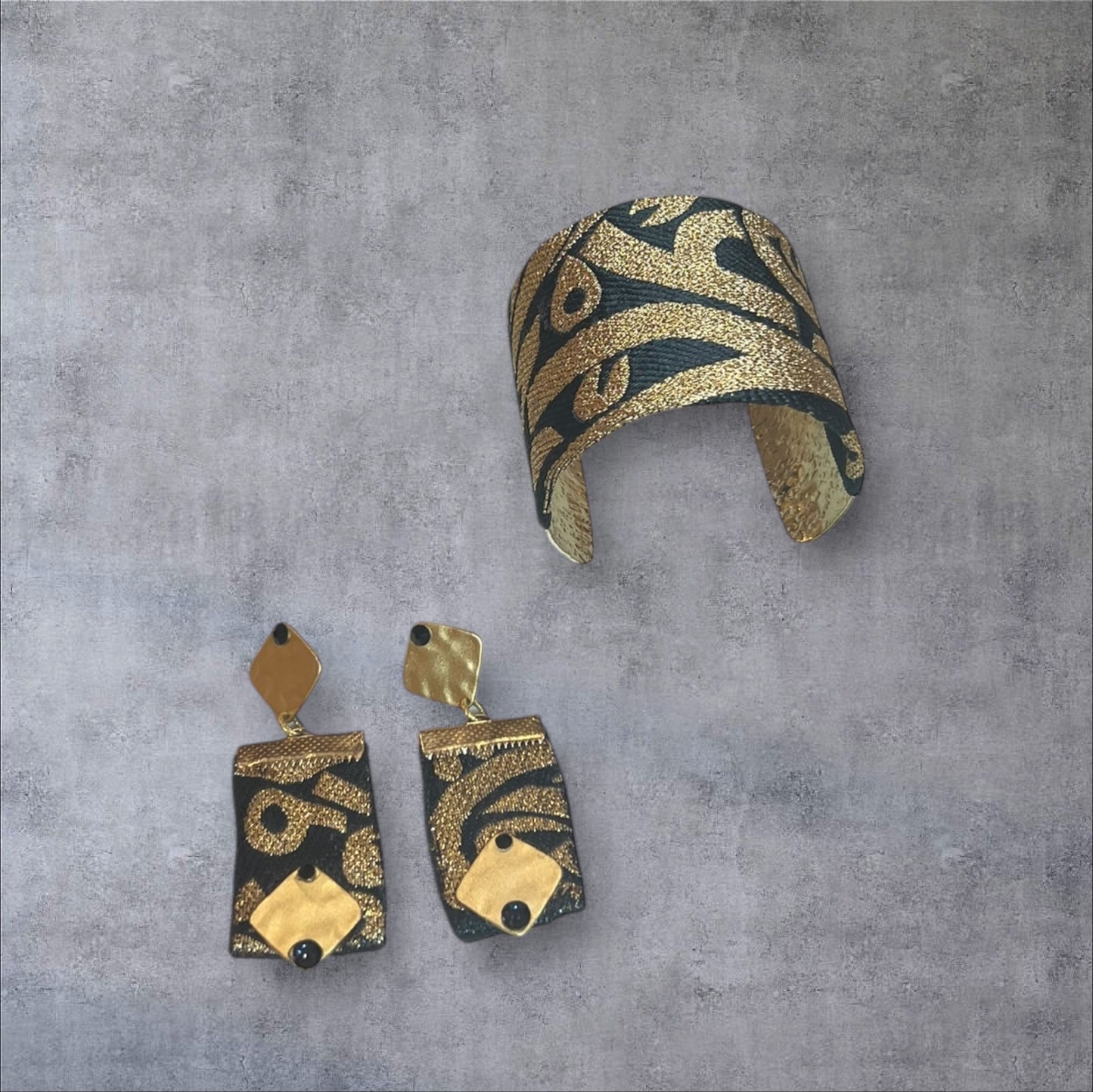 Calligraphy Earring