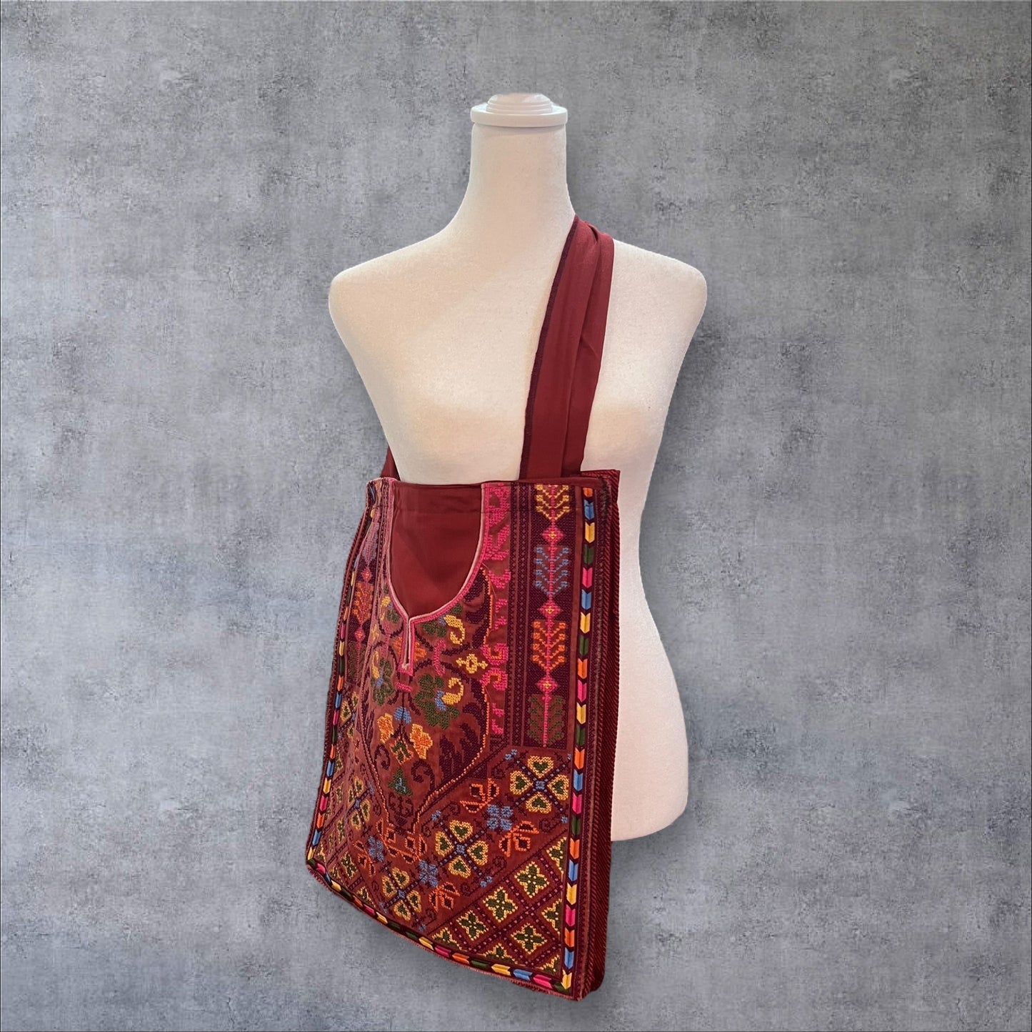 Tatreez Thob Large Tote