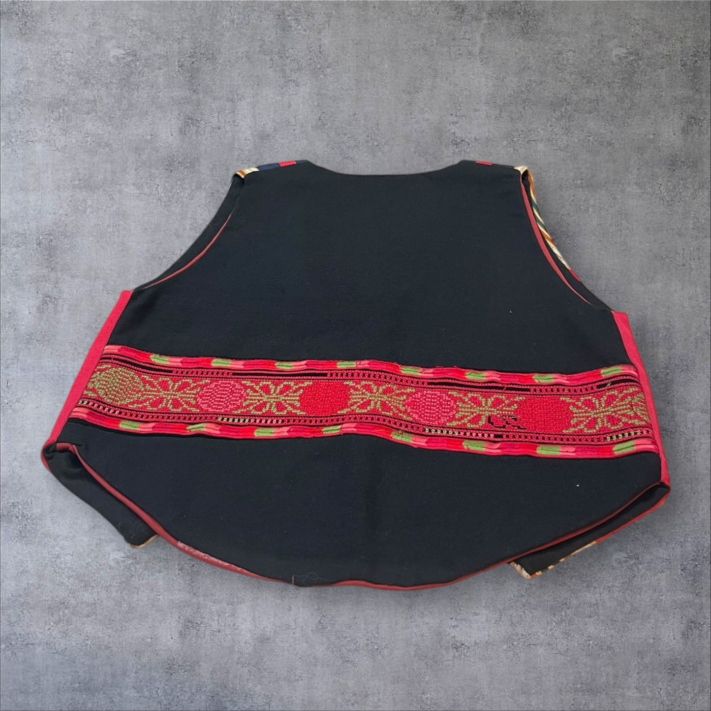 Tatreez Vest