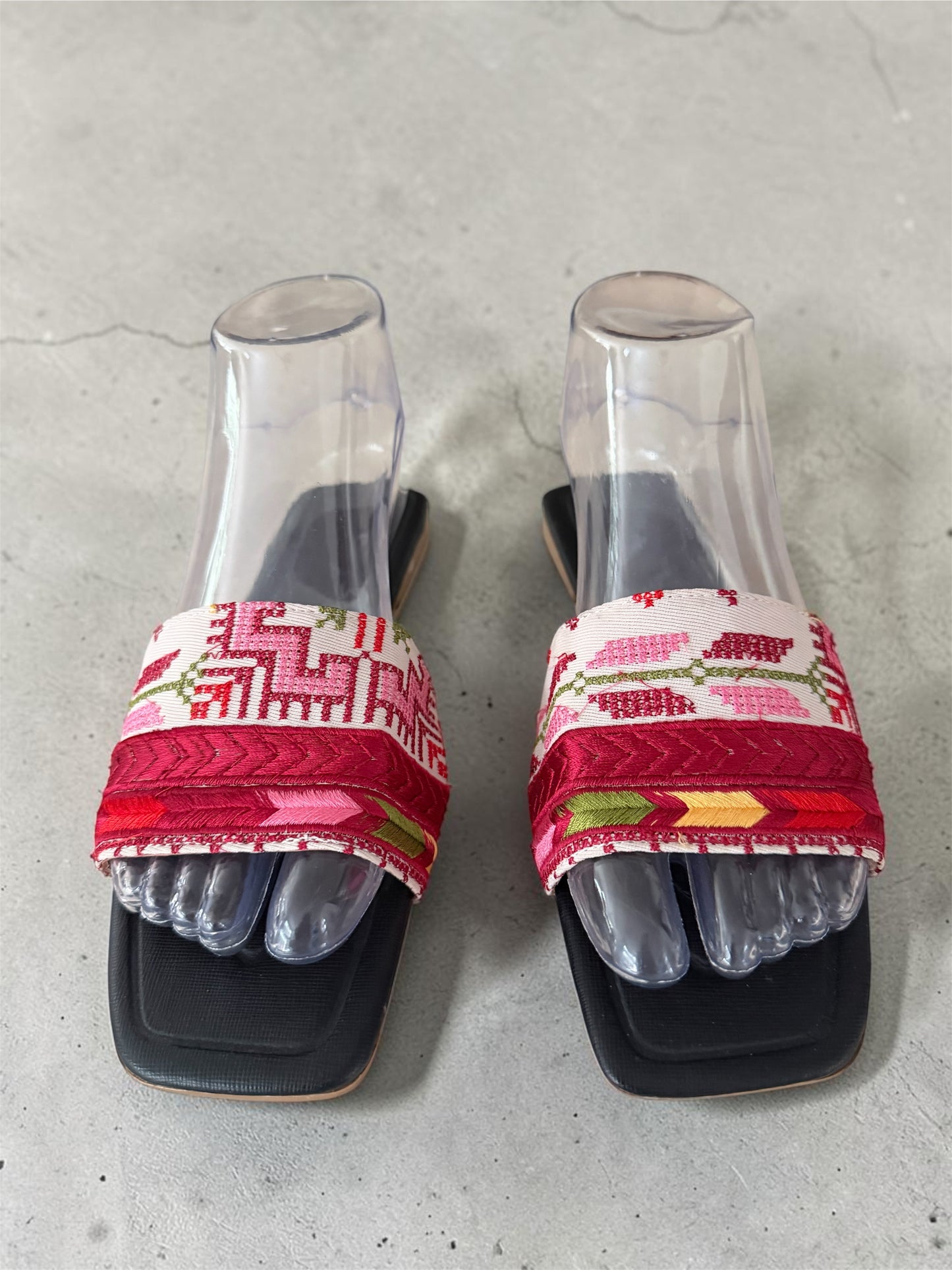 Tatreez Slippers US 6