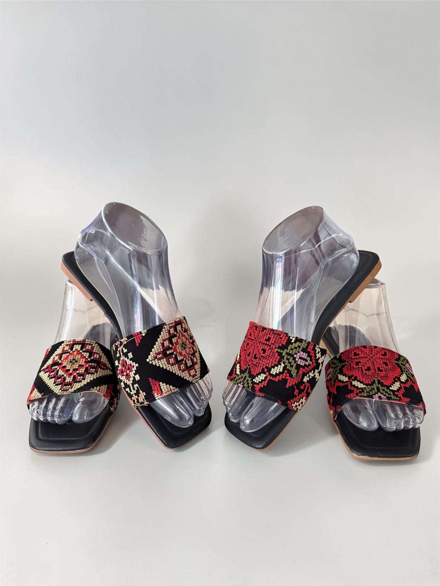 Tatreez Slippers US 6
