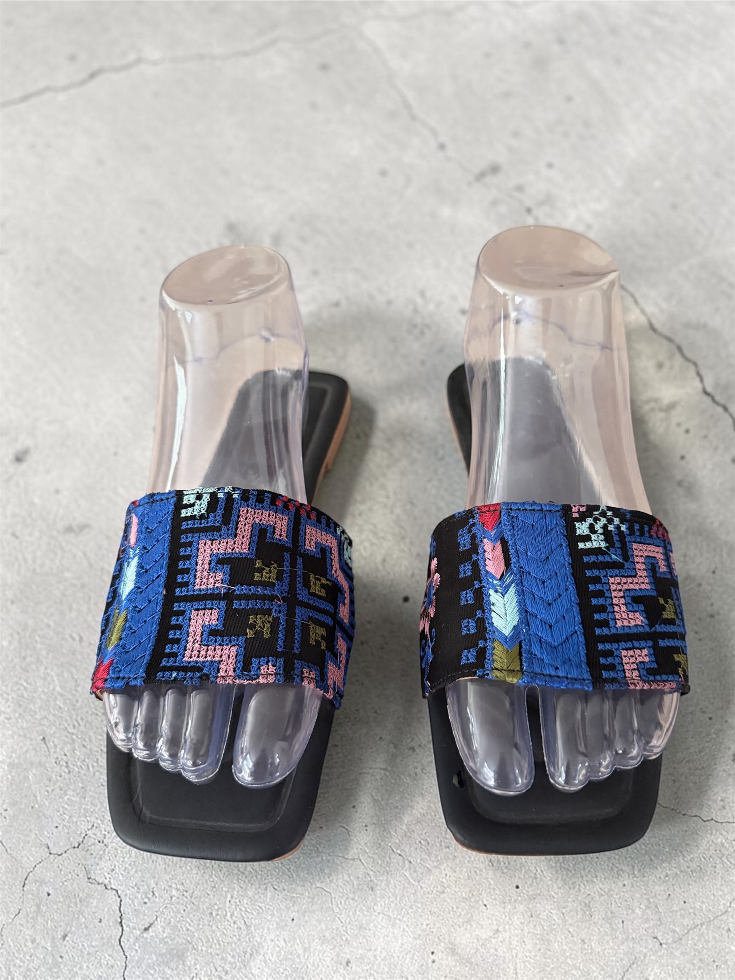 Tatreez Slippers US 6.5