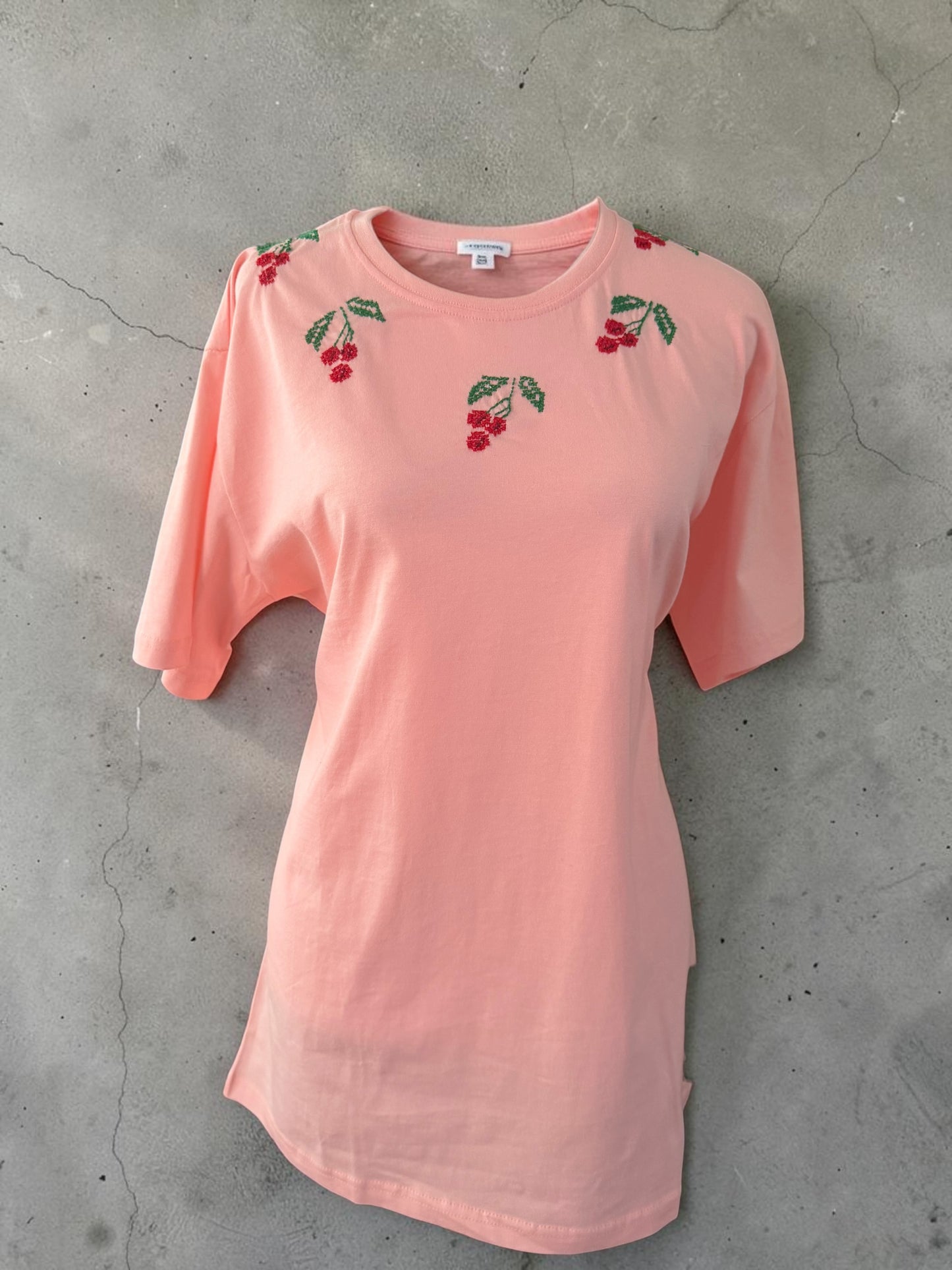 Tatreez T-Shirt Berries