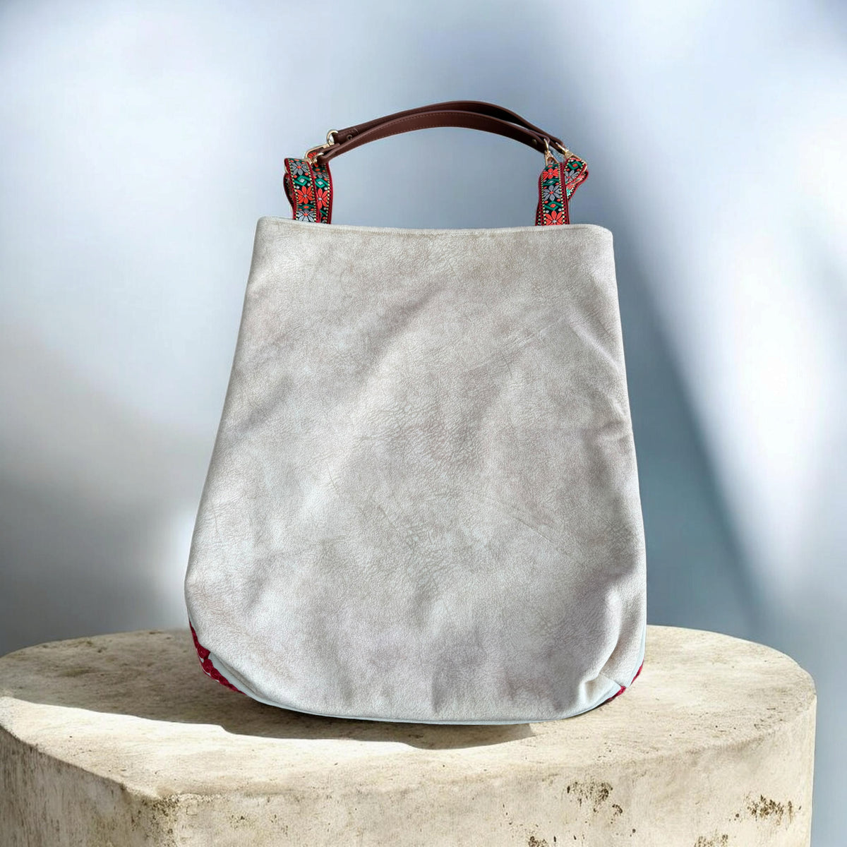 Qubbat AlThob Tote