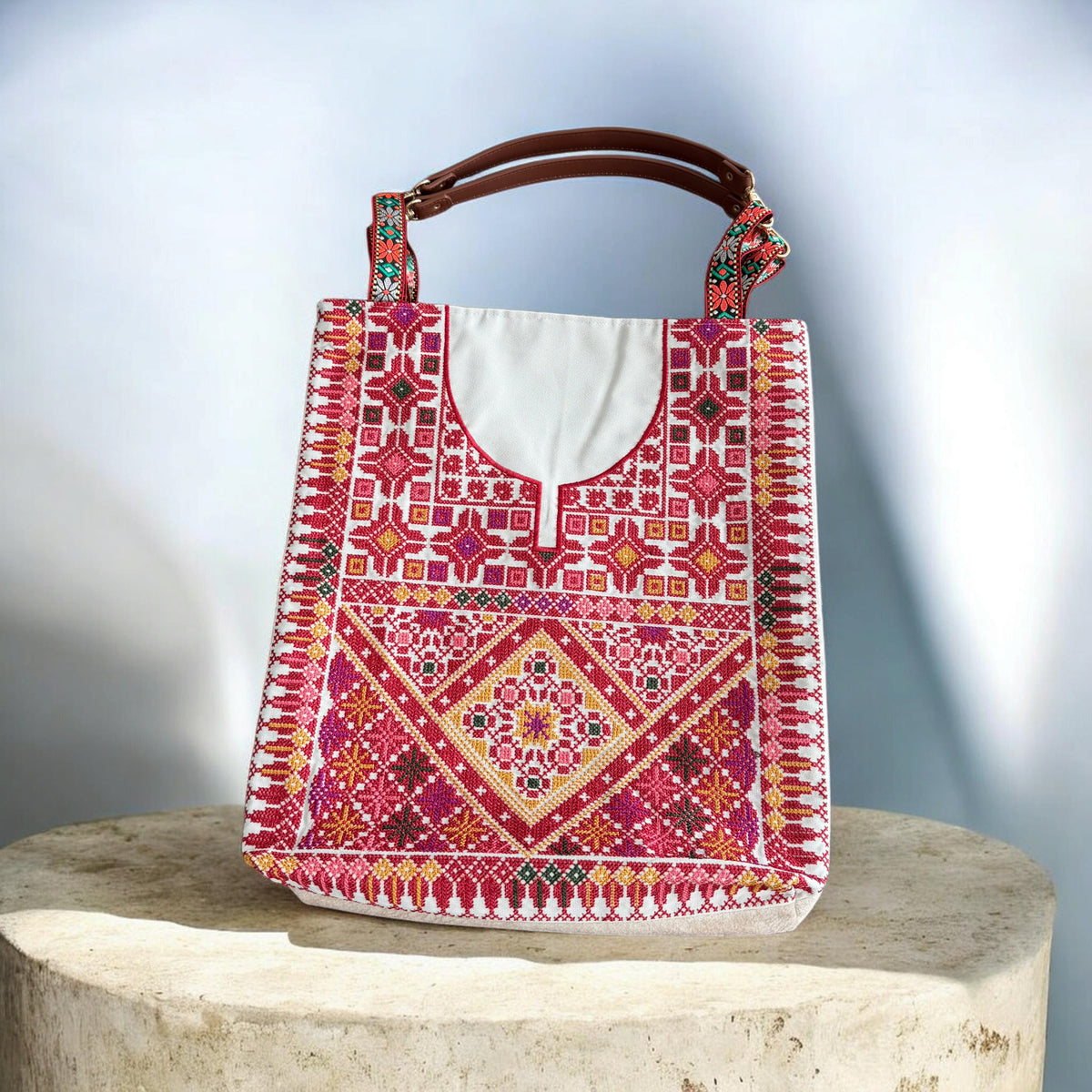 Qubbat AlThob Tote
