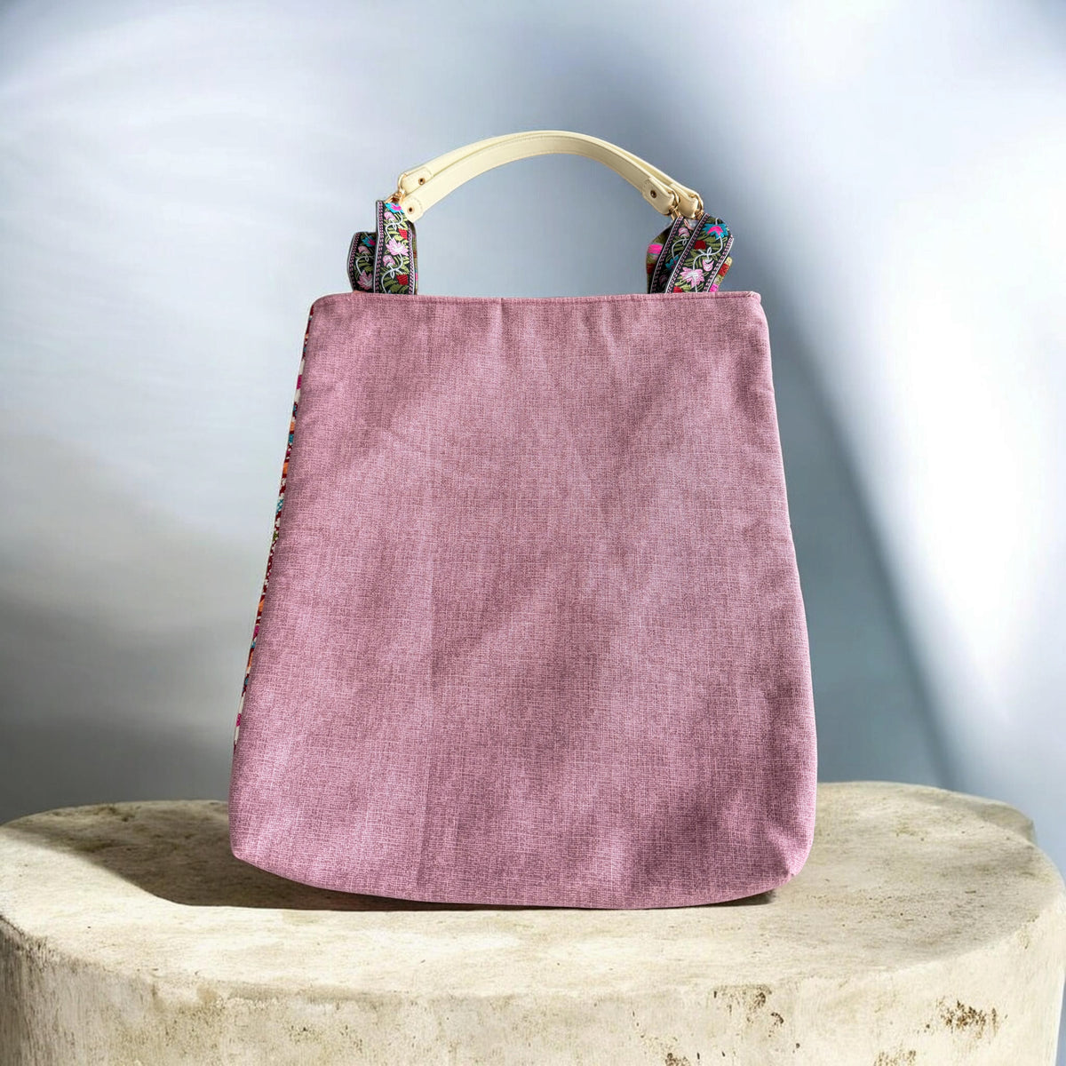 Juzdan  Tote
